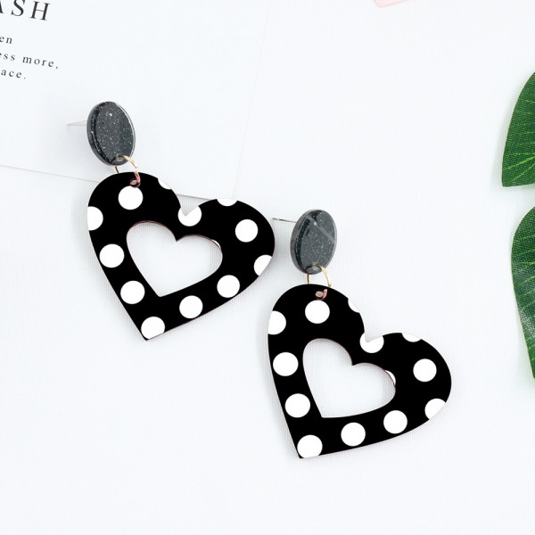 Wood Earrings Heart style HR01A1113W